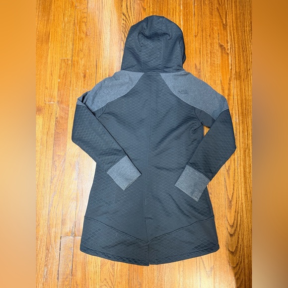 The North Face Quilted Black Jacket - Picture 3 of 8